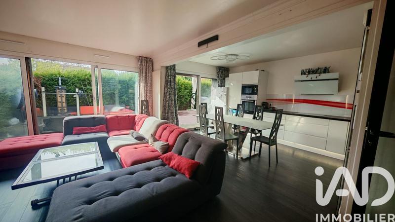 Appartement - 99 m² - 5 pièces