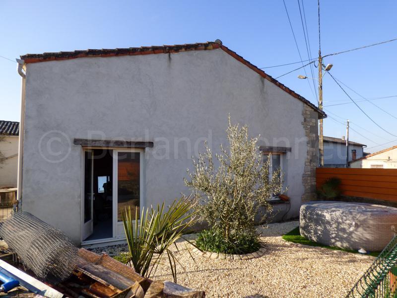 Maison en pierre - 137 m² - 6 pièces