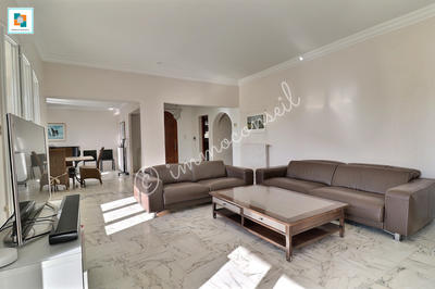 Maison - 180 m² - 5 pièces