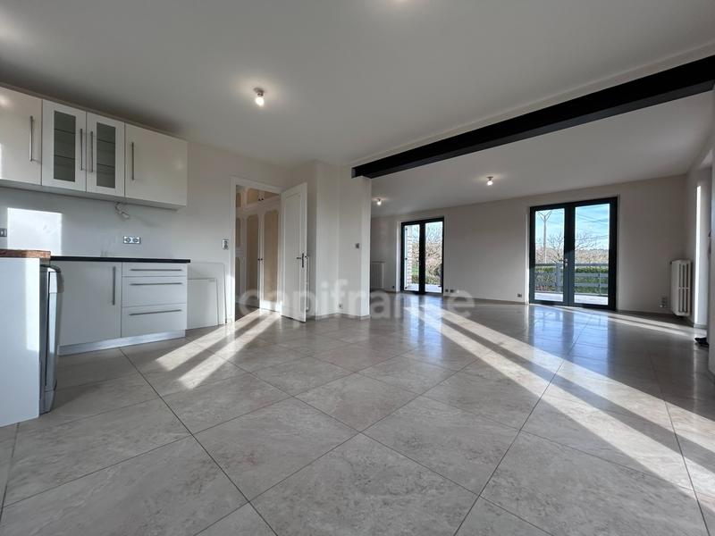 Maison - 212 m² - 5 pièces