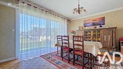 Maison - 104 m² - 5 pièces