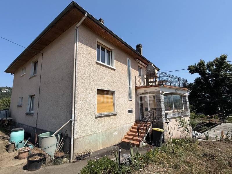 Maison - 220 m² - 11 pièces