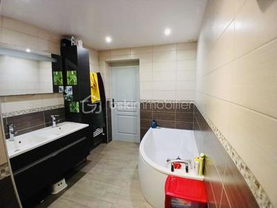 Maison de ville - 145 m² - 7 pièces