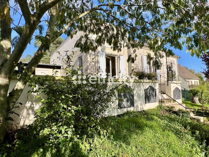 Maison - 136 m² - 5 pièces