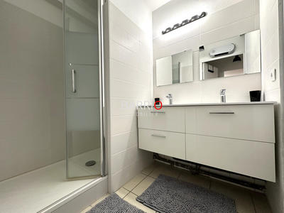 Appartement - 75 m² - 3 pièces