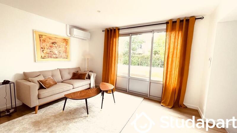 Chambre - 14 m² - 1 pièce