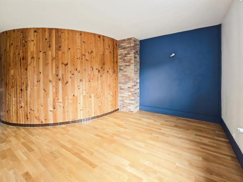 Maison - 200 m² - 8 pièces