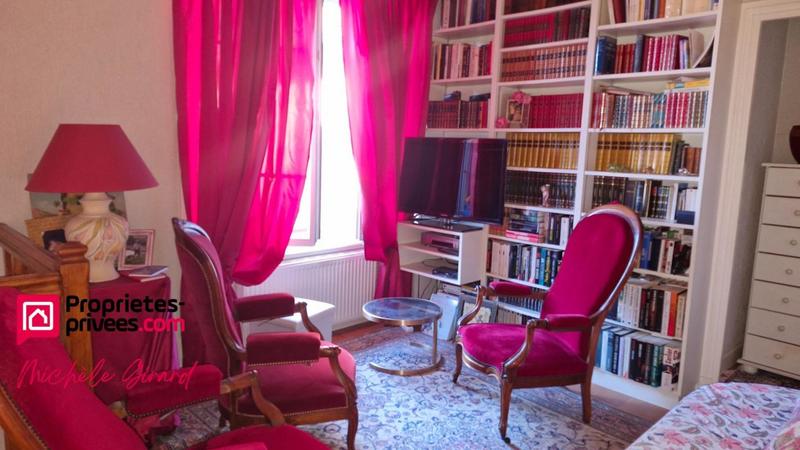 Propriété - 145 m² - 6 pièces