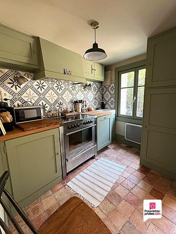 Maison - 261 m² - 13 pièces