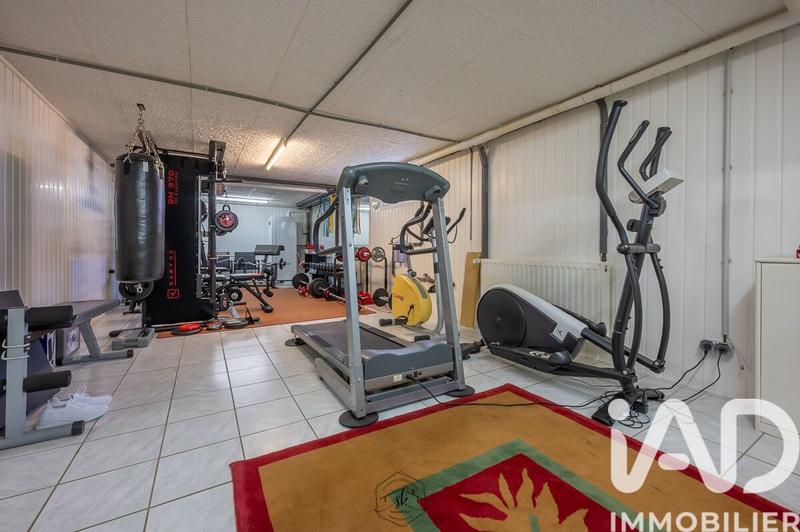 Maison - 94 m² - 6 pièces