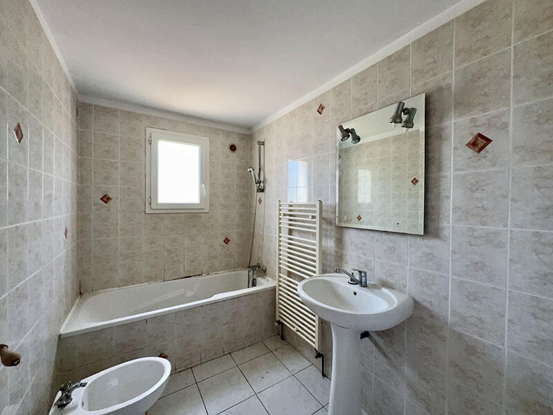 Maison - 120 m² - 4 pièces