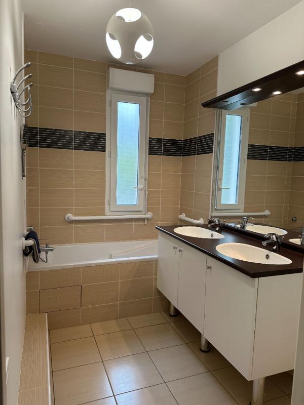 Appartement - 95 m² - 5 pièces