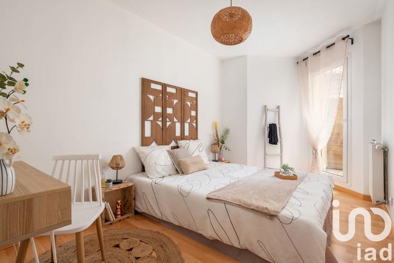 Appartement - 80 m² - 4 pièces