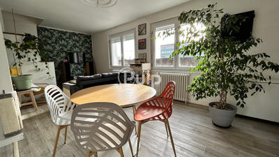 Maison - 78 m² - 6 pièces