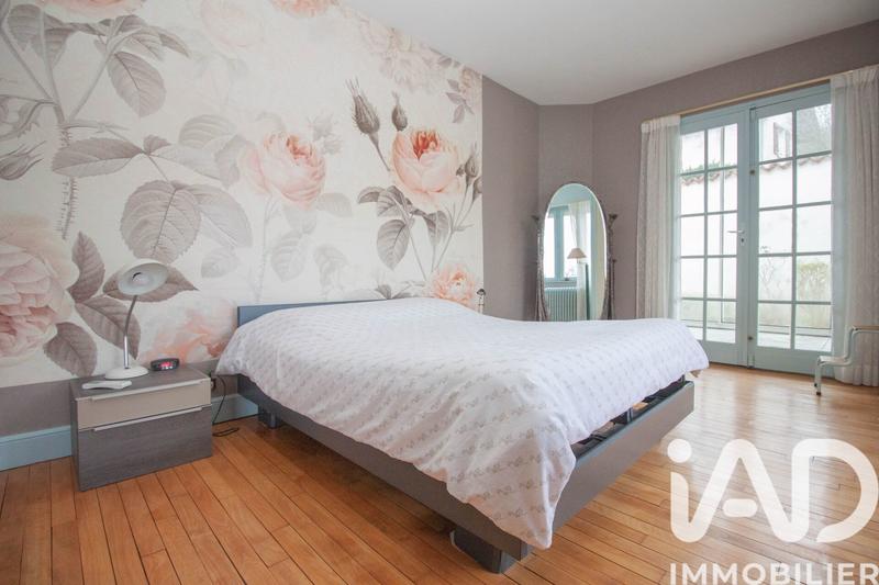 Maison - 270 m² - 7 pièces