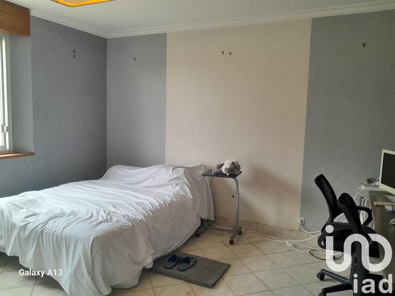 Maison - 203 m² - 5 pièces