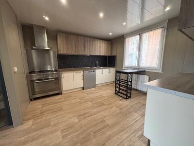 Maison - 76 m² - 3 pièces