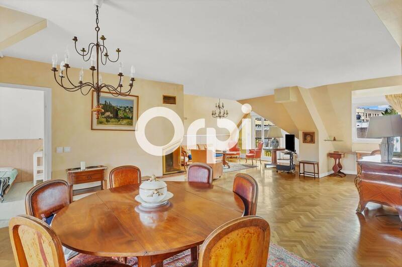 Appartement - 91 m² - 4 pièces