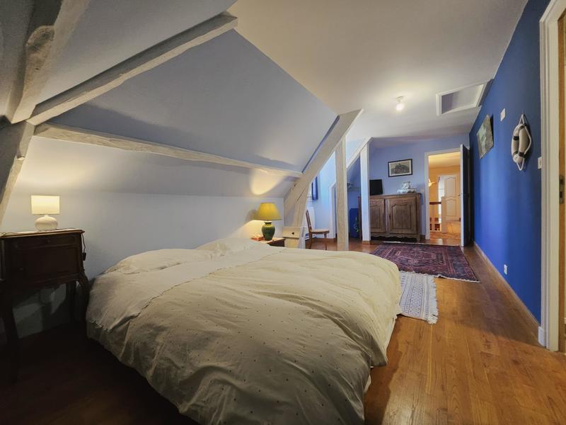 Maison ancienne - 285 m² - 8 pièces