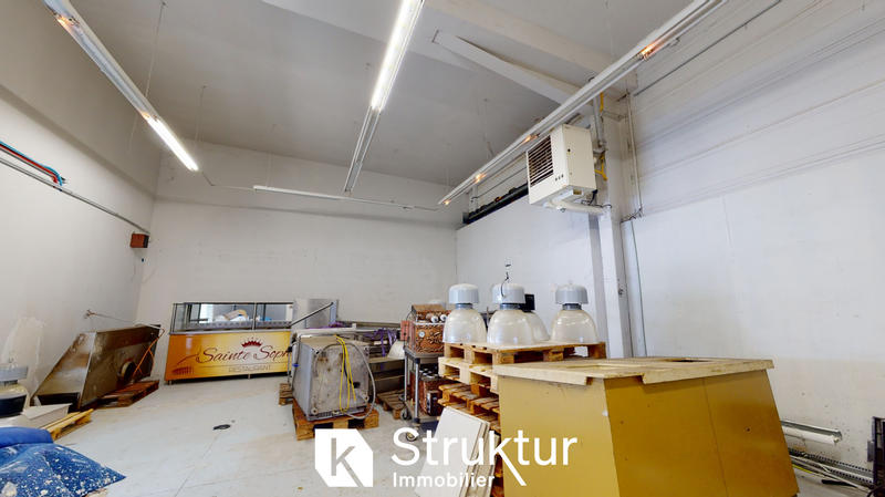 Local commercial - 472 m²