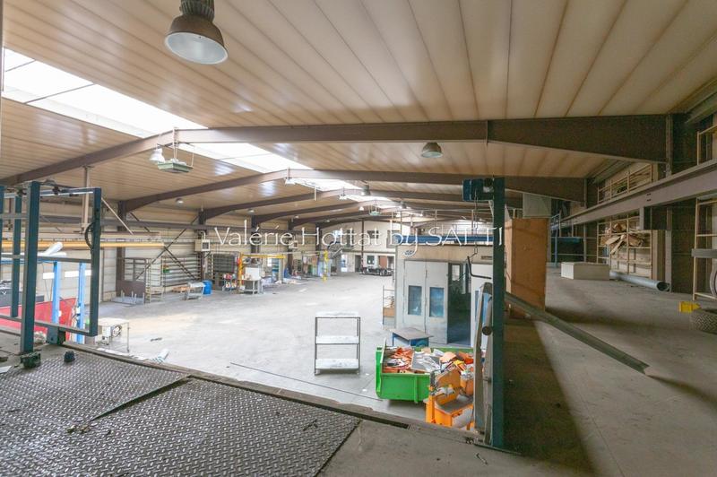 Local commercial - 1 717 m² - 13 pièces