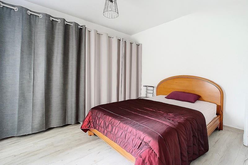 Maison - 194 m² - 7 pièces