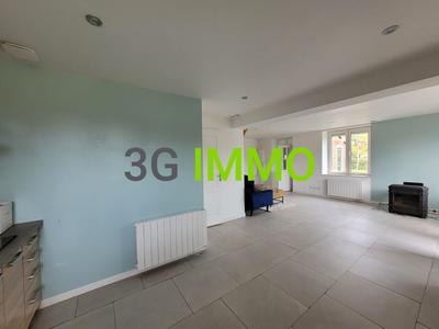 Maison de village - 80 m² - 5 pièces