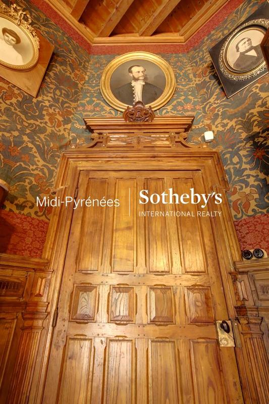 Château - 302 m² - 8 pièces