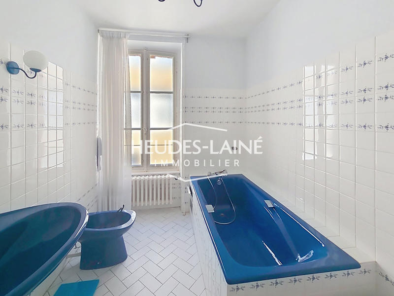 Maison - 197 m² - 8 pièces