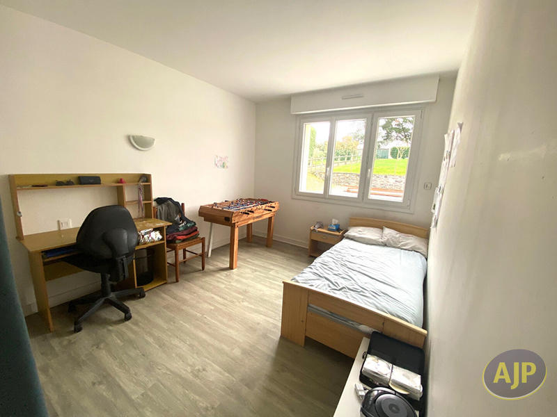 Maison - 136 m² - 7 pièces