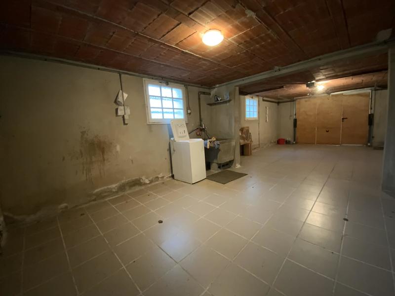 Maison - 310 m² - 7 pièces