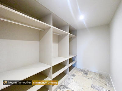 Maison - 180 m² - 6 pièces