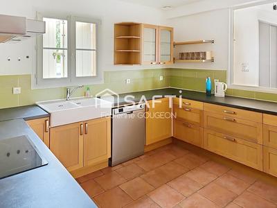 Maison - 152 m² - 6 pièces