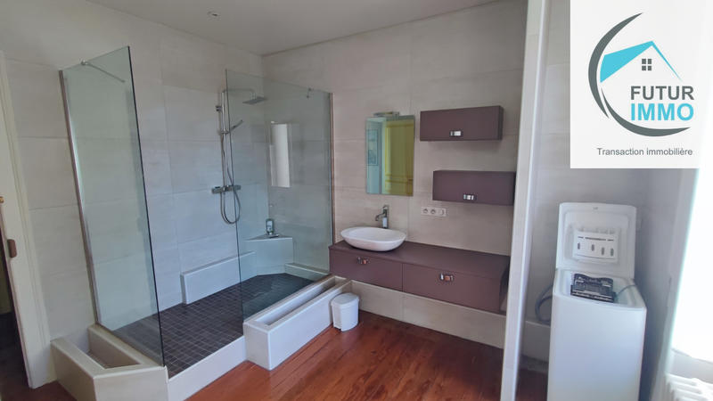 Appartement - 143 m² - 6 pièces