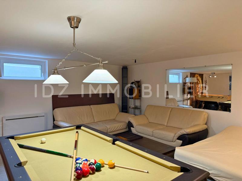 Maison traditionnelle - 144 m² - 6 pièces