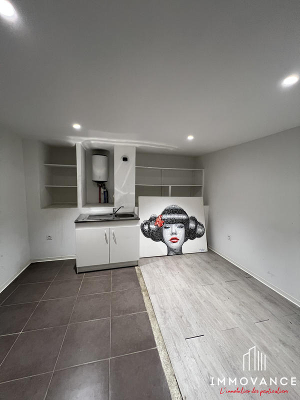 Local commercial - 101 m²