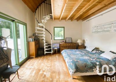 Maison - 171 m² - 7 pièces