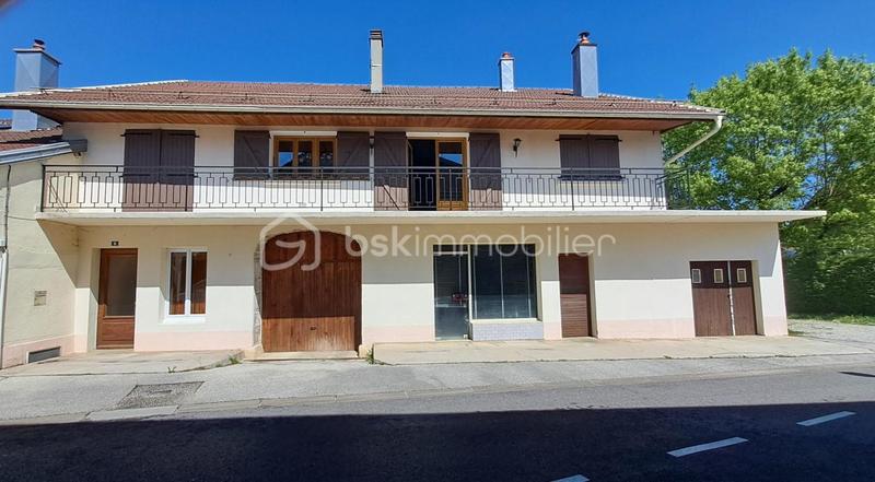 Maison - 198 m² - 8 pièces