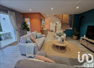 Maison - 174 m² - 5 pièces