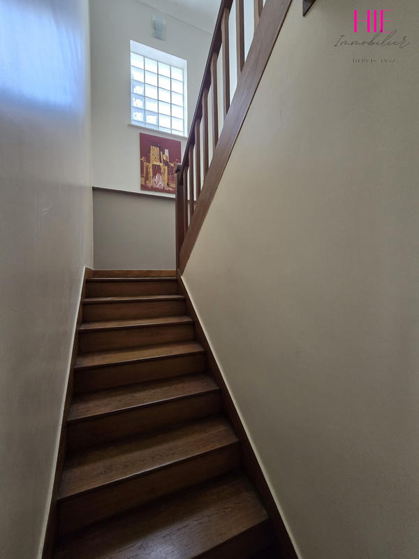 Maison traditionnelle - 103 m² - 5 pièces