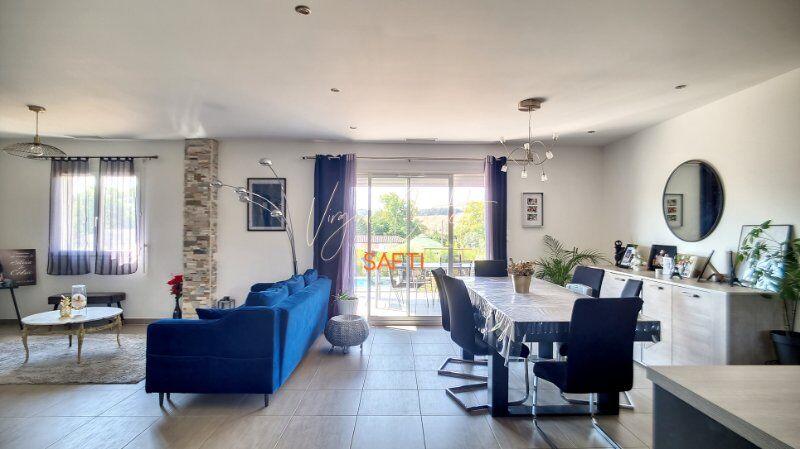 Maison - 107 m² - 5 pièces