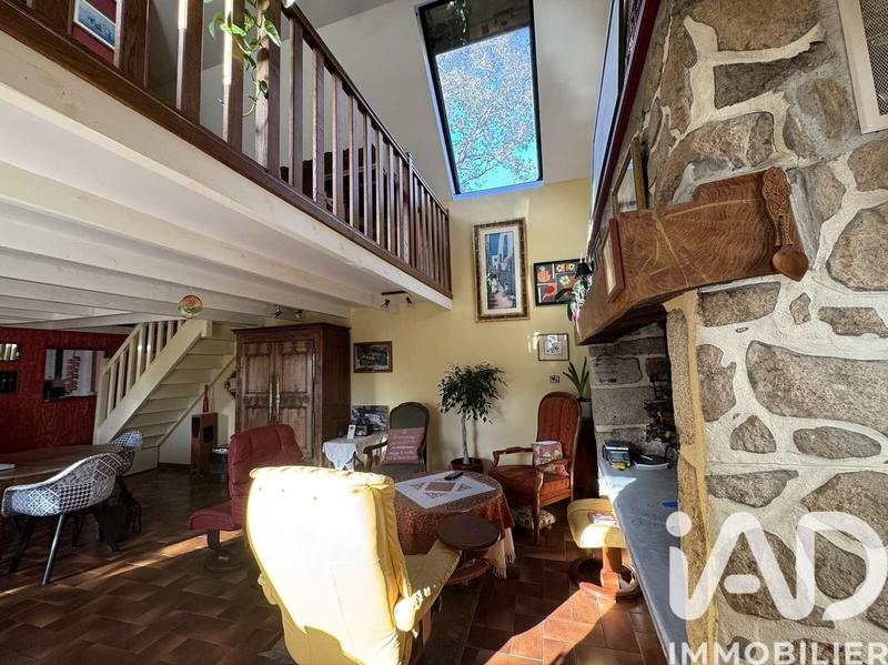 Maison - 103 m² - 5 pièces