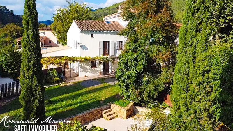 Maison - 160 m² - 6 pièces