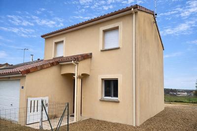 Maison - 86 m² - 4 pièces