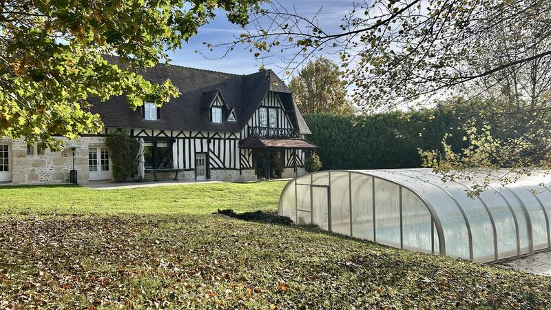 Maison - 294 m² - 7 pièces