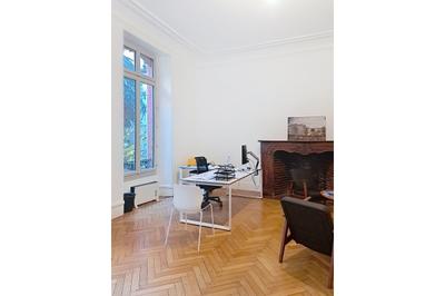 Bureau - 219 m²