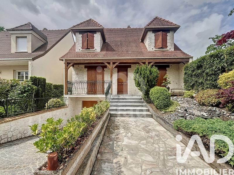 Maison - 138 m² - 6 pièces