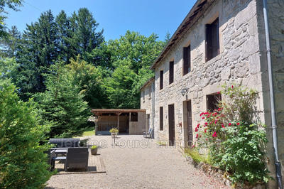 Maison - 298 m² - 12 pièces