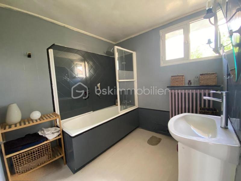 Maison - 165 m² - 7 pièces