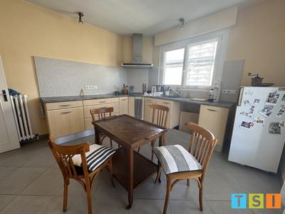 Maison de ville - 205 m² - 10 pièces